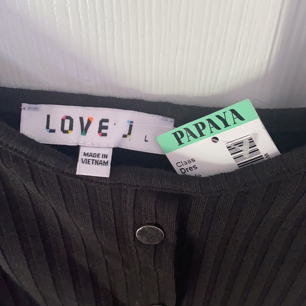 NWT Papaya Decorative Button Down Black Dress - Picture 2 of 5